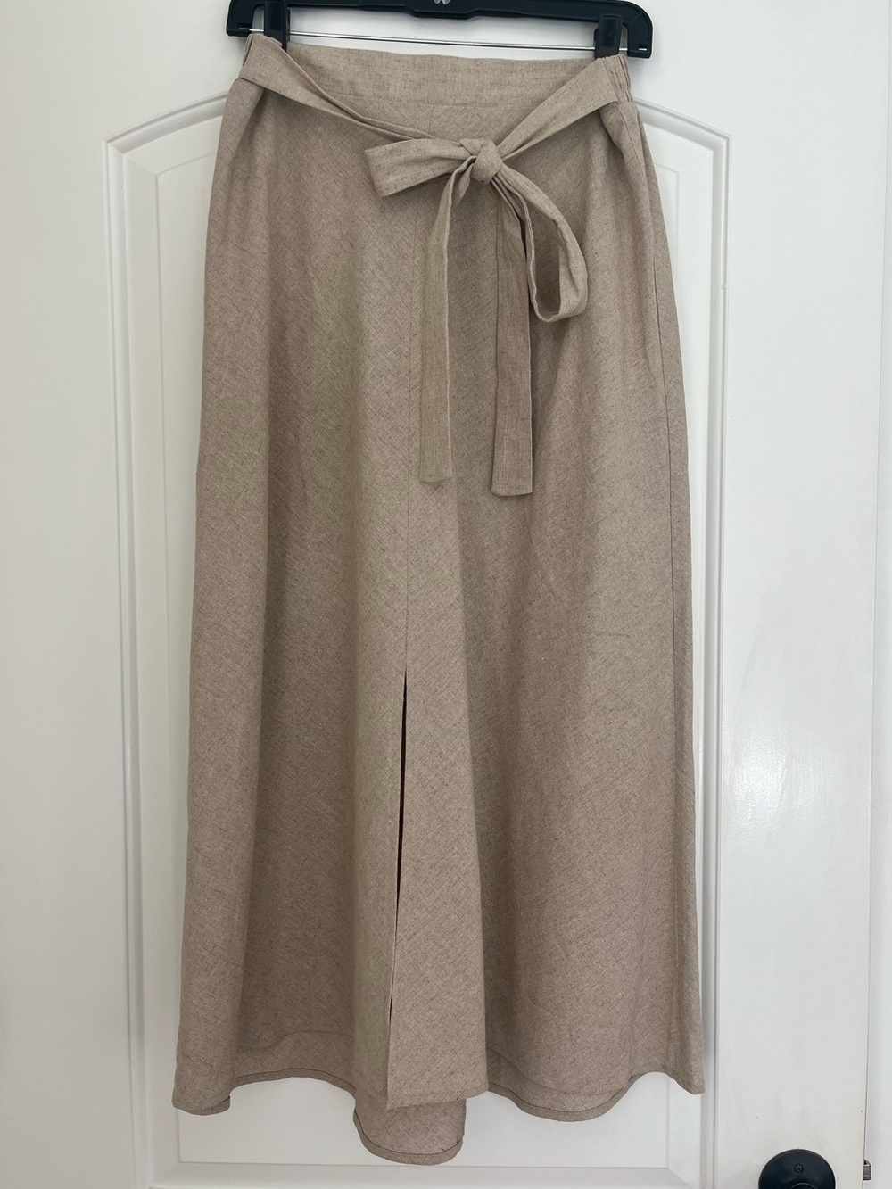 Roz & Ali Beige Tie-Waist Linen Maxi Skirt